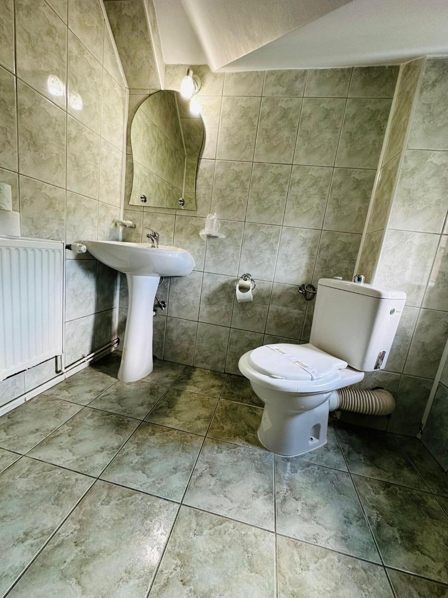 Rapsodia Sinaia Bed & Breakfast Екстериор снимка