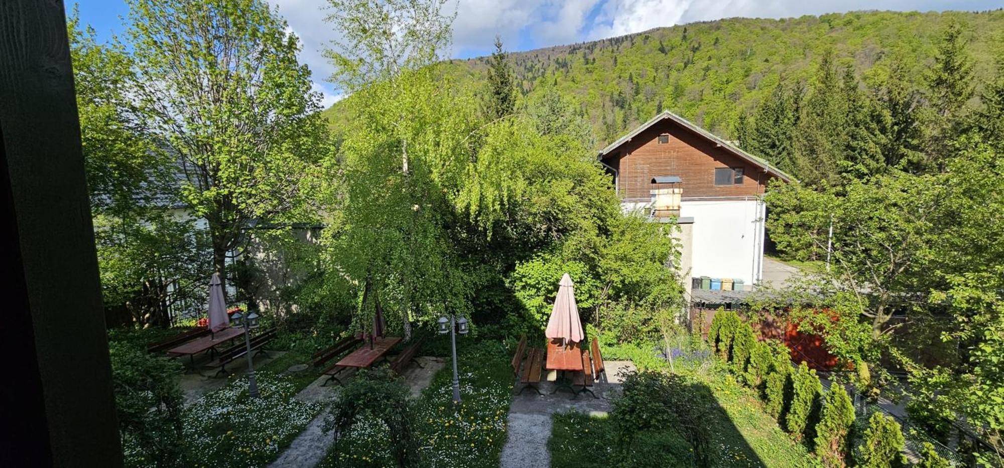 Rapsodia Sinaia Bed & Breakfast Екстериор снимка