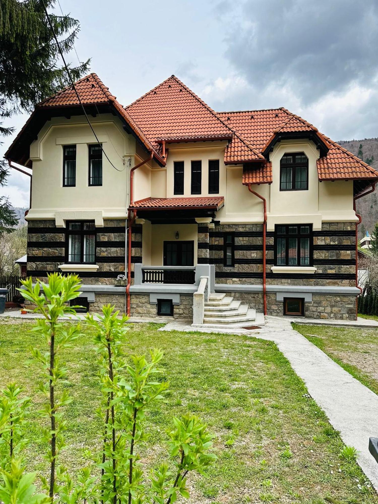 Rapsodia Sinaia Bed & Breakfast Екстериор снимка