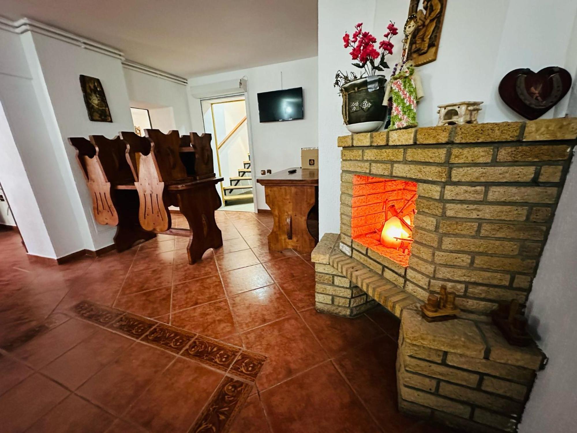 Rapsodia Sinaia Bed & Breakfast Екстериор снимка